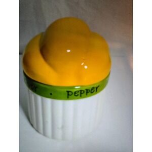 Ceramic Yellow Bell Pepper Bowl Baking dish Novelty Kitchen Decor